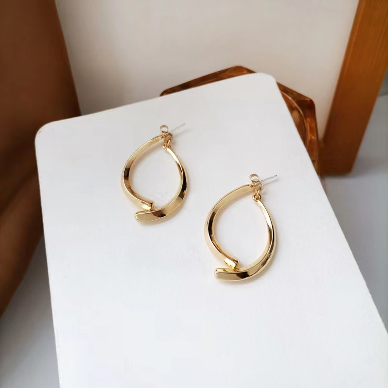 Khuyên Tai Hợp Kim Bạc Kiểu Dáng Độc Đáo Phong Cách Hàn Quốc