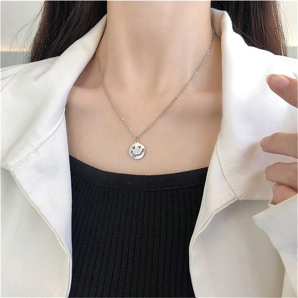 1 Vòng cổ thép titan mặt hình mặt cười không đều thời trang Nhật Hàn cho nam và nữ