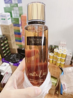 Xịt thơm toàn thân body