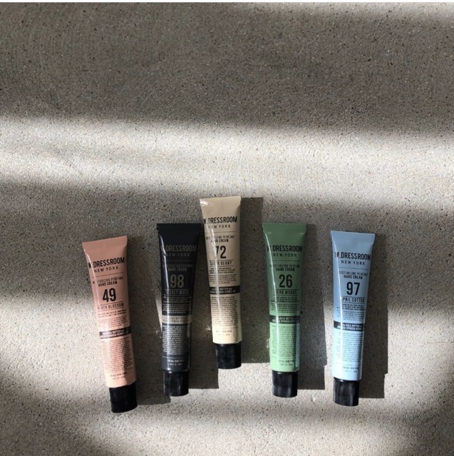 Kem dưỡng da tay W.Dressroom Moisturizing Perfume Hand Cream mùi 49, 97, 72, 03, 26, 34... 50ml