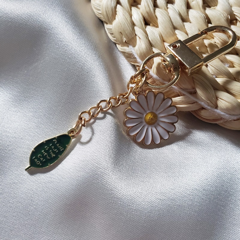 Móc Khóa Handmade Phối Charm Vintage Treo Túi Ví