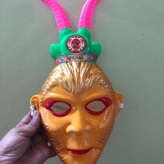 Đồ chơi mặt nạ tôn ngộ không có nhạc đèn
