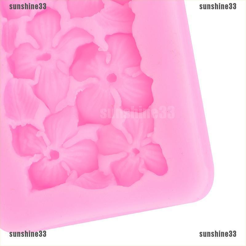 Khuôn Silicone Tạo Hình Làm Bánh Kẹo Hình Bốn Lá 3D DIY