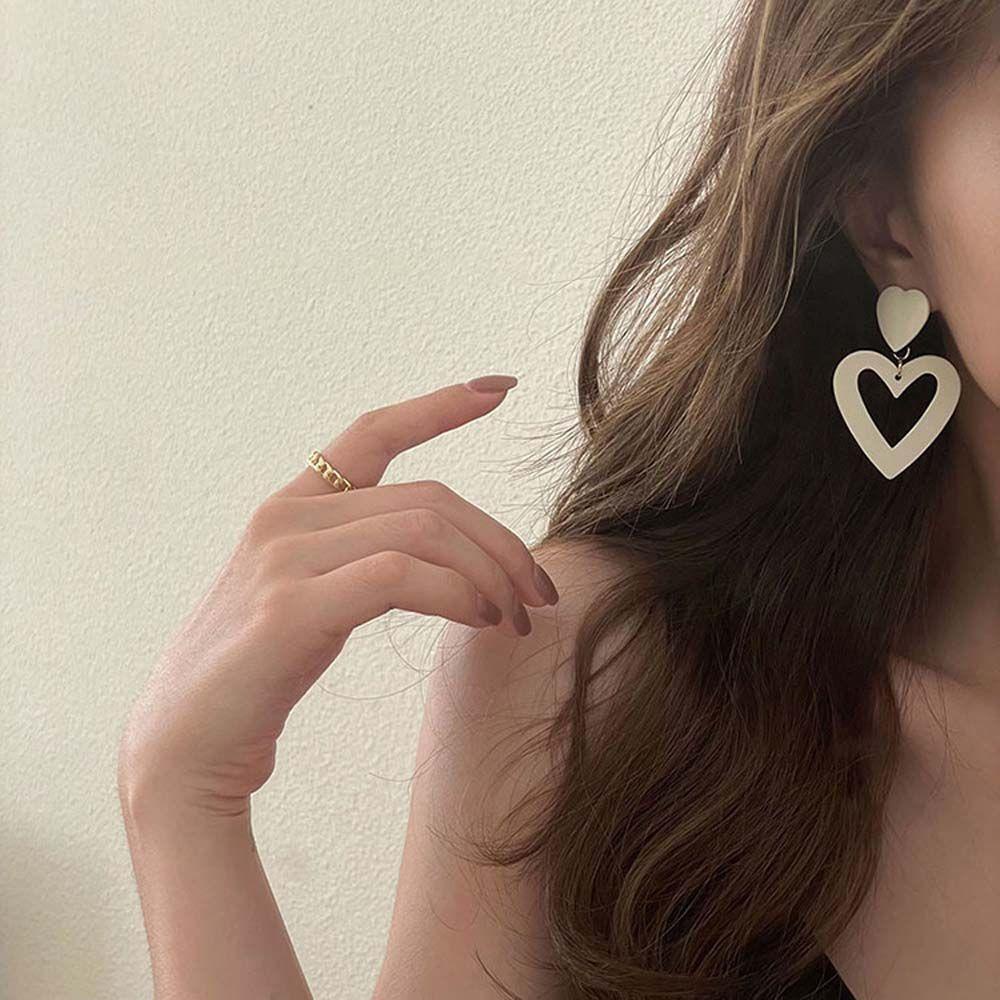 Bông Tai Dáng Dài Hình Trái Tim Phong Cách Retro Thanh Lịch Cho Nữ