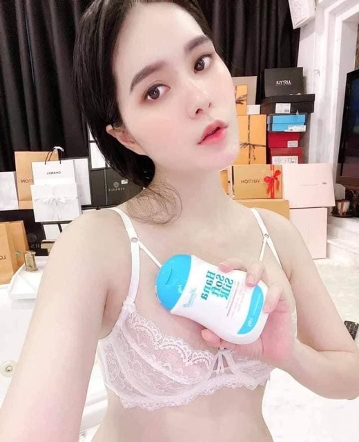 Dung dịch vệ sinh Hanayuki Soft Silk