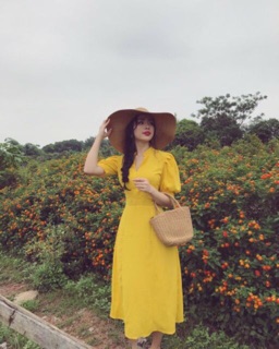 Đầm cổ tàu tay phồng