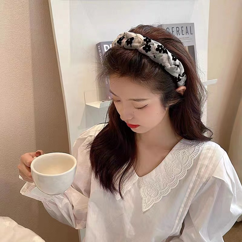 Băng Đô Cài Tóc Dạng Xoắn Kiểu Dáng Đơn Giản Màu Đen Cho Nữ