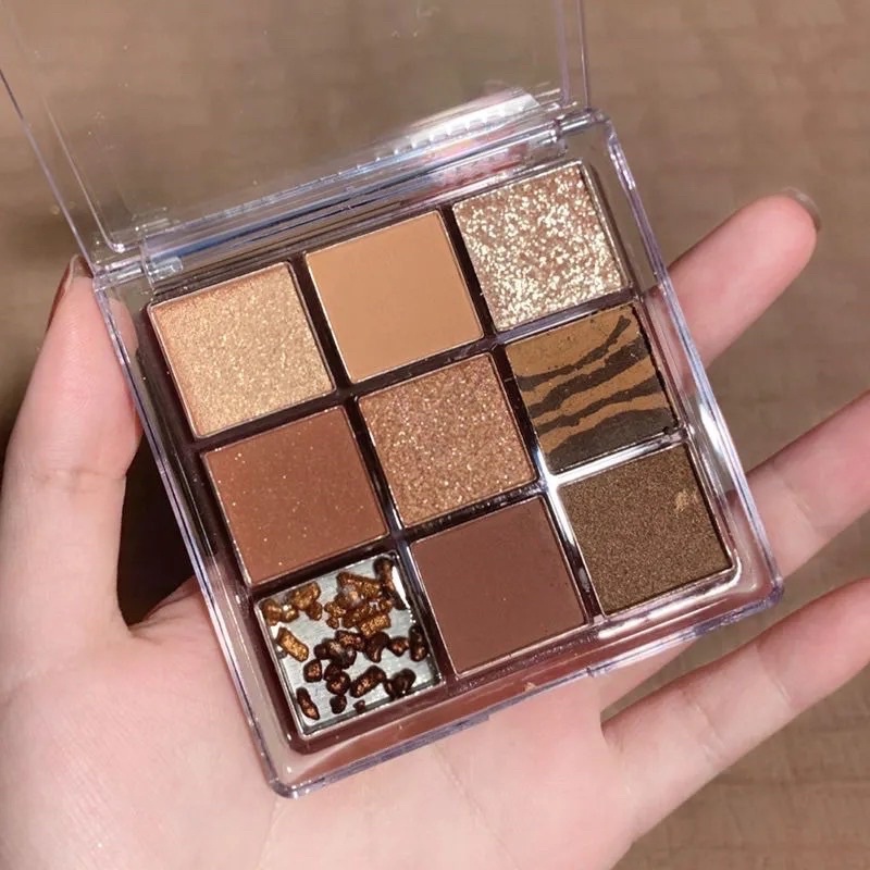 Bảng phấn mắt 9 màu tông lì/ánh nhũ Coco