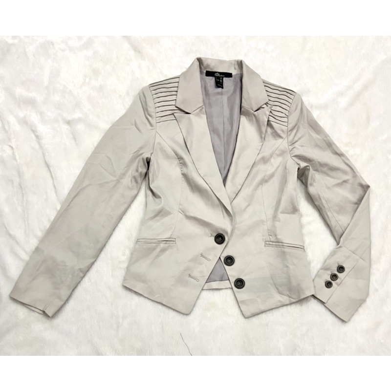 Áo vest nữ xếp li vai Ninomaxx (S, M) - Thanh lý vnxk