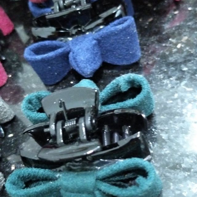 Kẹp tóc nơ đẹp ngẫu nhiên màu. Giá 30.000₫/1 cái