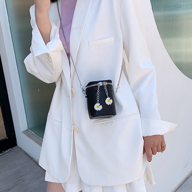 Túi Mini đeo chéo nữ hình trụ móc hoa cúc hottrend 2020