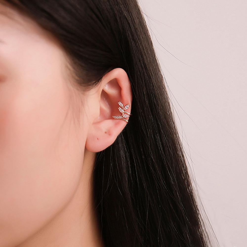 QQMALL Khuyên Kẹp Sụn Tai Hình Hoa Thời Trang Cho Nữ
