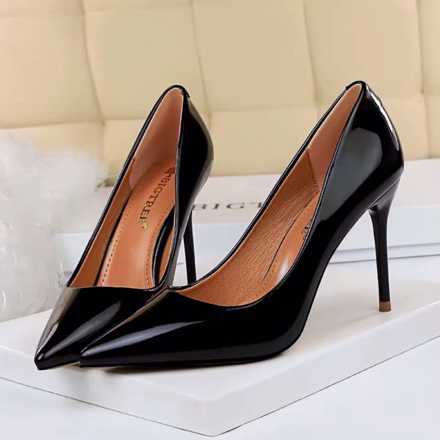(ORDER) Giày cao gót nhọn dáng trơn BIG SIZE (34-43)