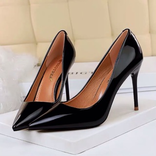(ORDER) Giày cao gót nhọn dáng trơn BIG SIZE (34-43)