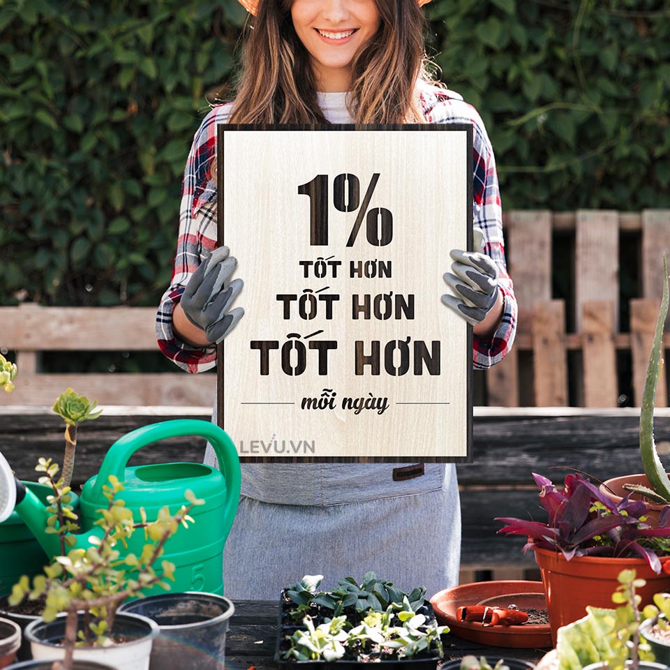 Tranh treo tường Decor Slogan LEVU083 "1% tốt hơn mỗi ngày"