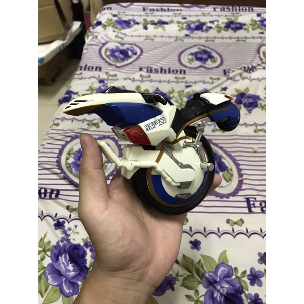 Mô hình xe siêu nhân cảnh sát vũ trụ SPD Dekaranger