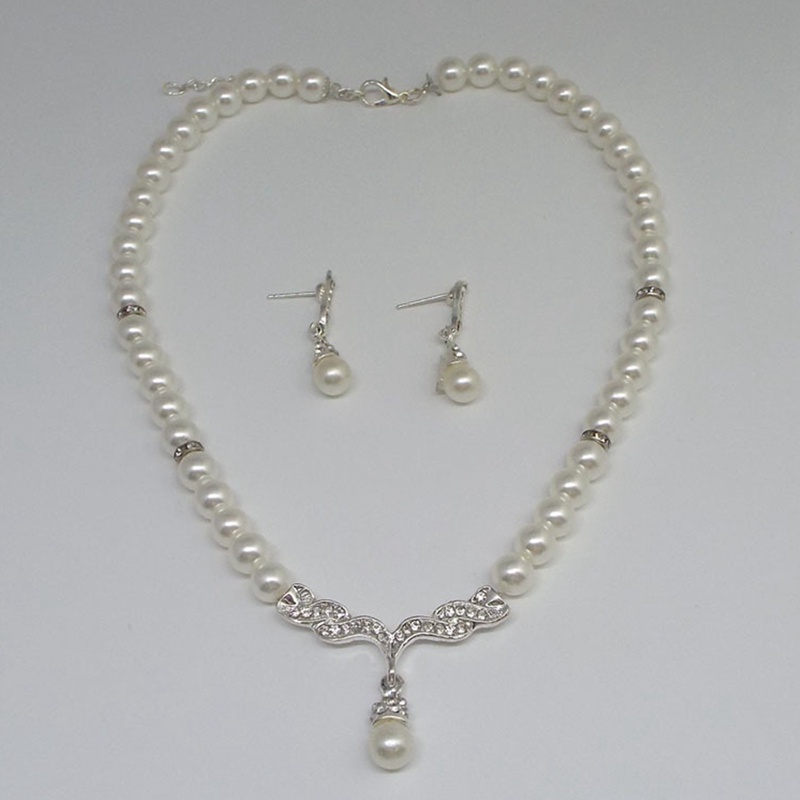 Vòng cổ Và Đôi Khuyên Tai Đính Ngọc Trai Xinh Xắn Cho Nữ