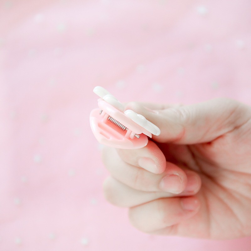 Kẹp trái tim dùng treo ảnh, treo giấy ghi chú (KG46)