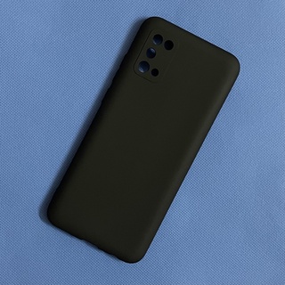 Ốp lưng silicon đen nhám cho Samsung Galaxy A02s không bám vân tay, có gờ bảo vệ camera.