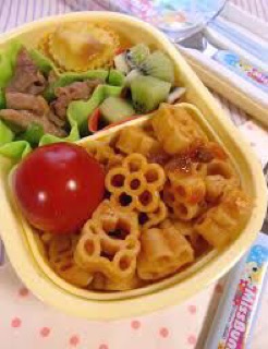 MÌ NUI HELLO KITTY 150GR NHẬT BẢN CHO BÉ