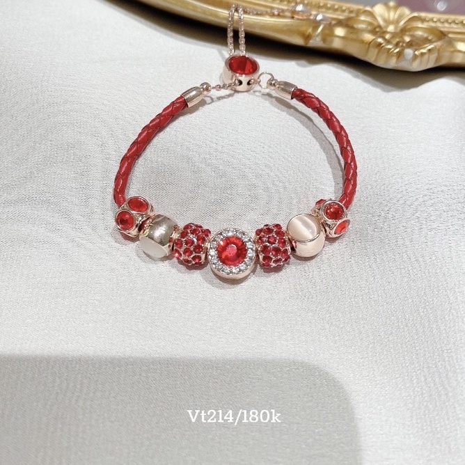 Vòng tay Charm Jimmy & Charice màu đỏ may mắn