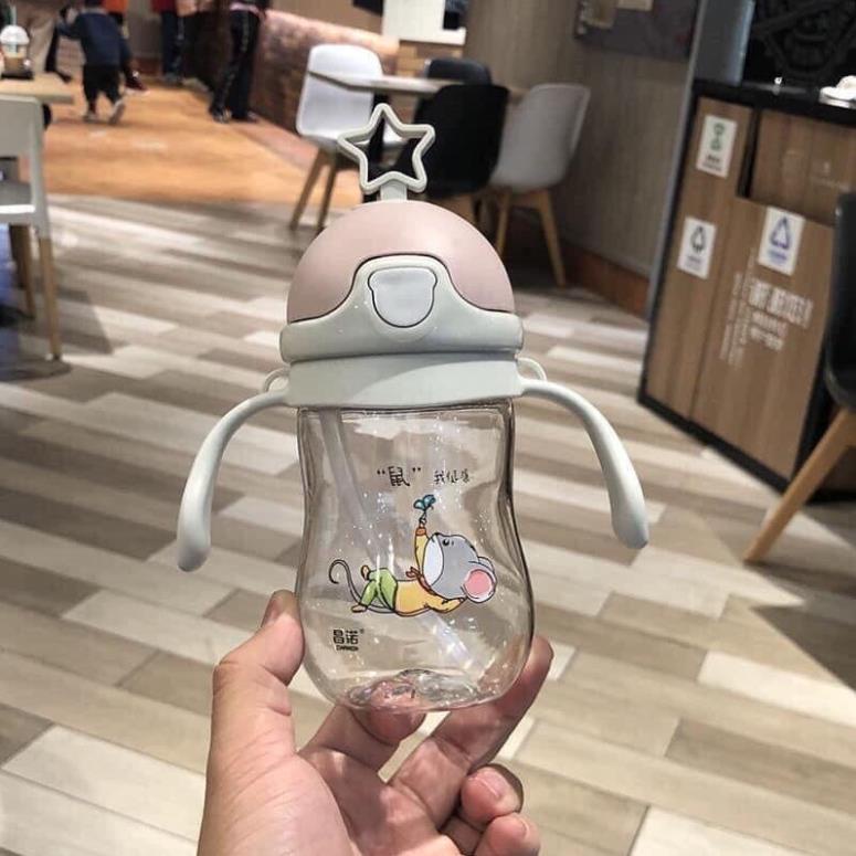 Bình tập uống nước cho bé có tay cầm và dây đeo 280ml hình ngôi sao nắp gập