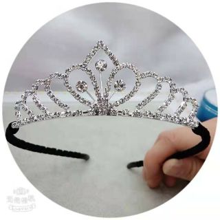 Vương miện cho bé gái