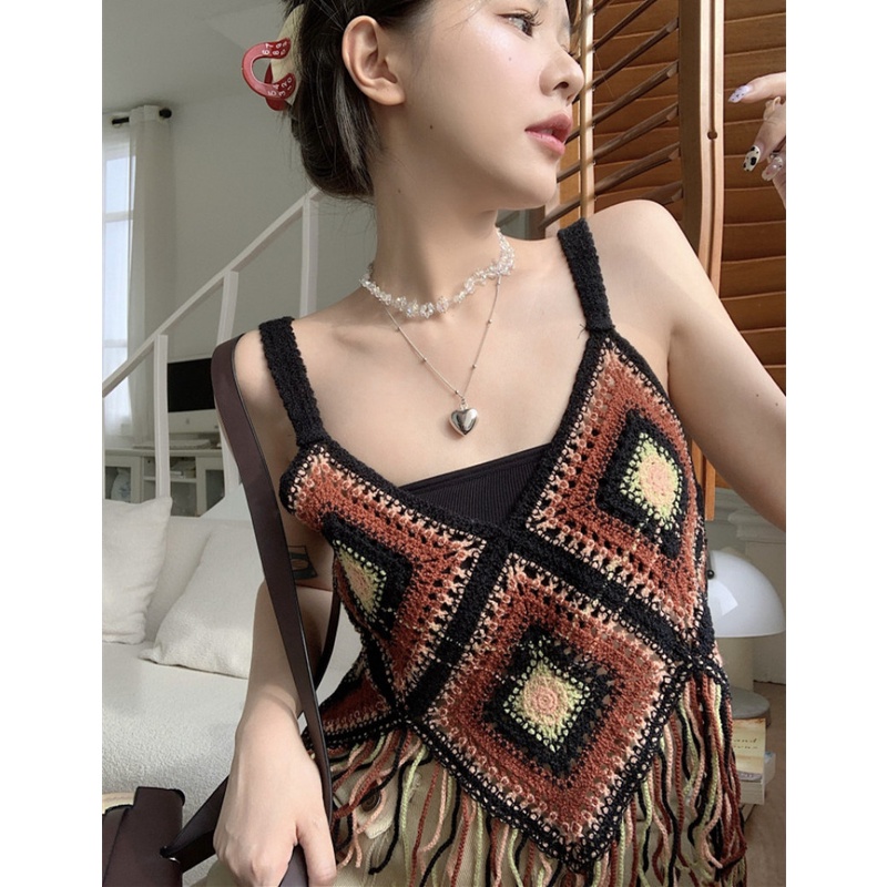 Áo Dệt Kim Hai Dây Cổ Chữ V Phối Tua Rua Thời Trang