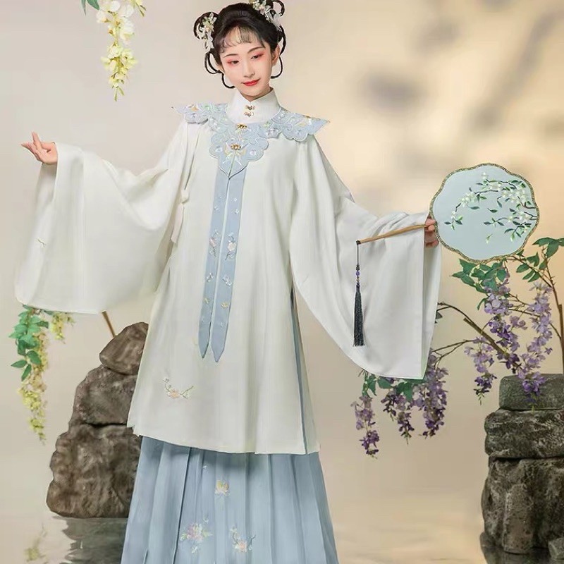Minh phục cổ trang Trung Quốc hoạ tiết thêu