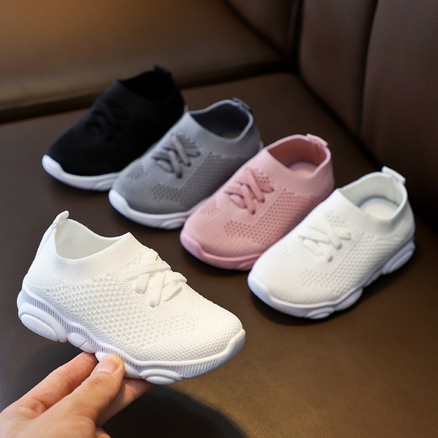 Giày thể thao chun len cho bé (có cả size cho mẹ)