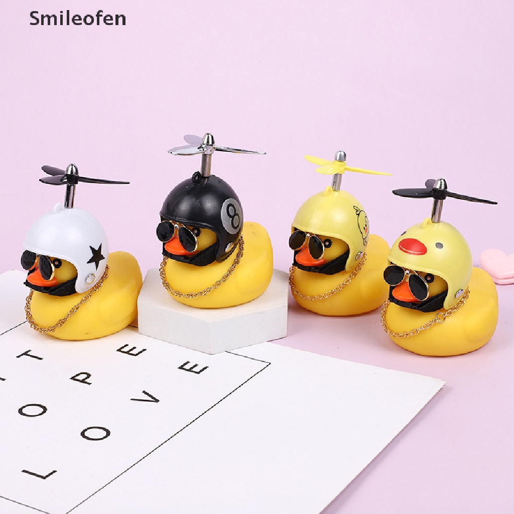 [Smileofen] Chú Vịt Vàng Đội Mũ Bảo Hiểm Có Dây Treo Trang Trí Xe Hơi Không Có Đèn