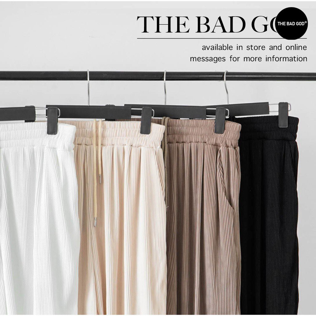 Quần short xếp li THE BAD GOD