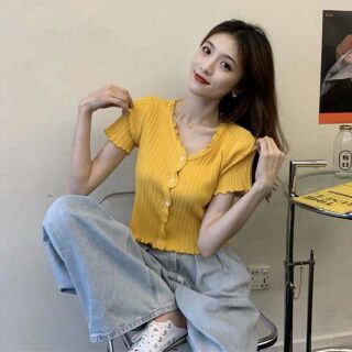 ÁO CROPTOP BA NÚT CUỐN BIÊN QUẢNG CHÂU