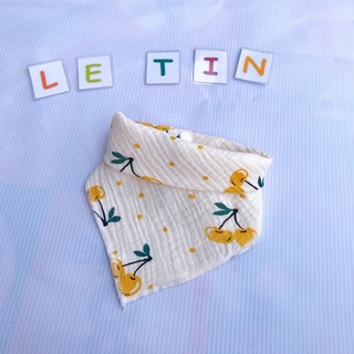 Yếm tam giác cúc bấm xô muslin cho bé