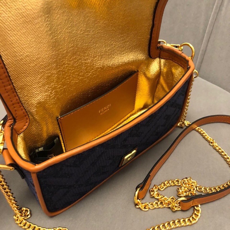 Túi đeo chéo Fendi FD màu demin viền bo da thật cao cấp dây đeo xích sang trọng