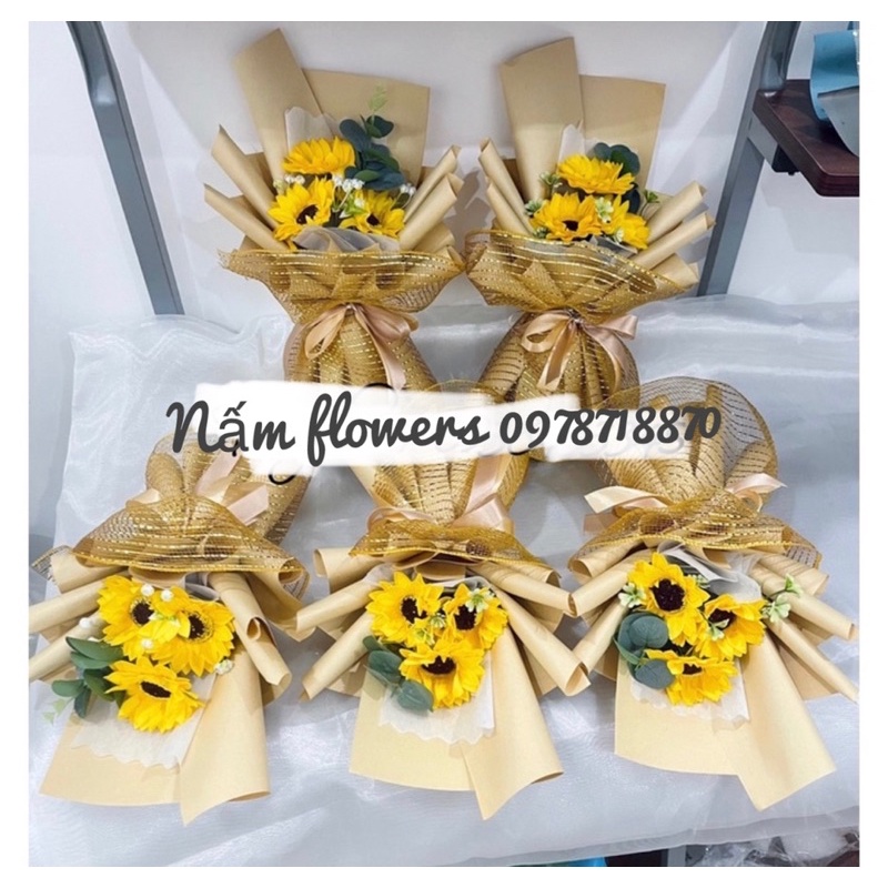 Bó hướng dương 3 bông kèm lá táo