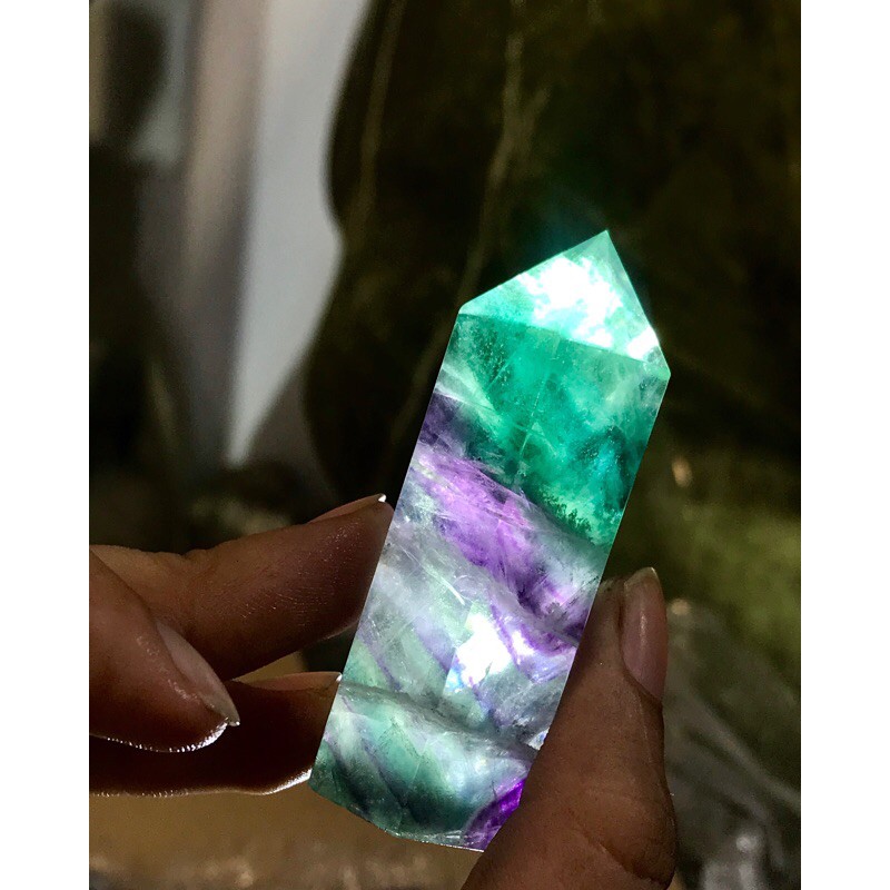 Trụ Flourite nhiều màu tư nhiên chất đẹp, kích thước trung bình 6,5 - 7 cm | BigBuy360 - bigbuy360.vn