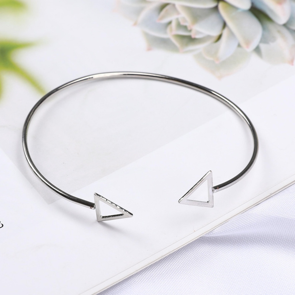 Vòng tay nam nữ mũi tên LETIS VT24, lắc tay thép titan không gỉ màu bạc cá tính chất liệu bền bĩ
