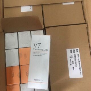 SỮA RỬA MẶT V7
