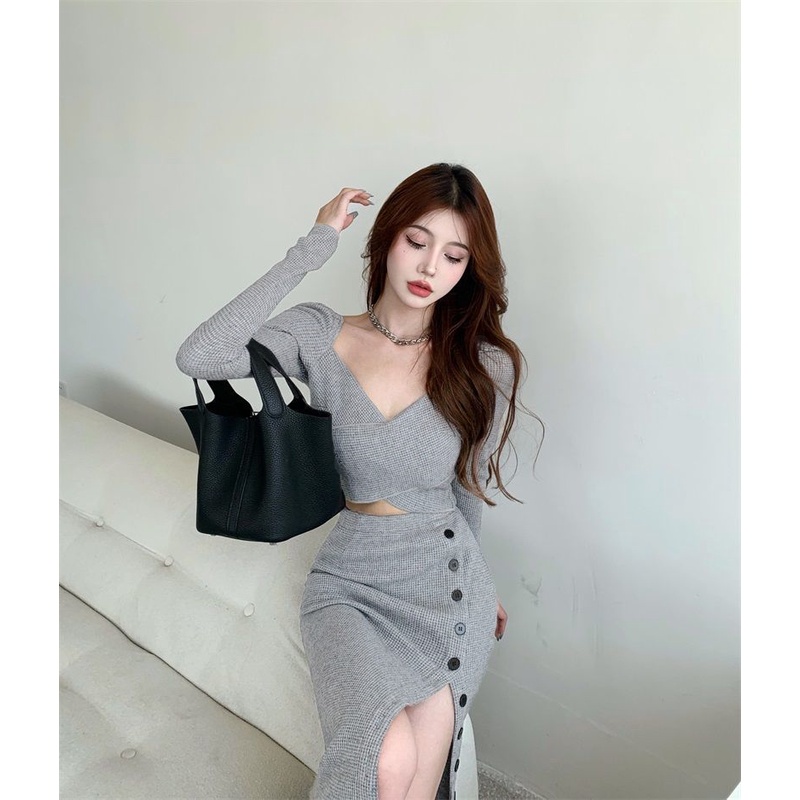 Bộ đồ 2 món ZHELIHANGFEI gồm áo dệt kim cổ chữ V tay dài và chân váy xẻ tà gợi cảm cho nữ