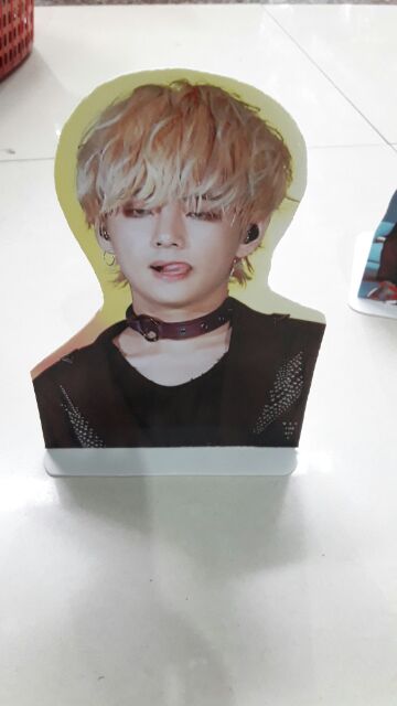 Standee bts 45k nhận làm theo yêu cầu