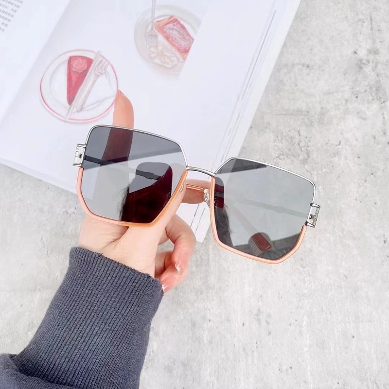 Kính Mát Gọng Vuông Kim Loại Chống Ánh Sáng Xanh Thời Trang Hàn Quốc