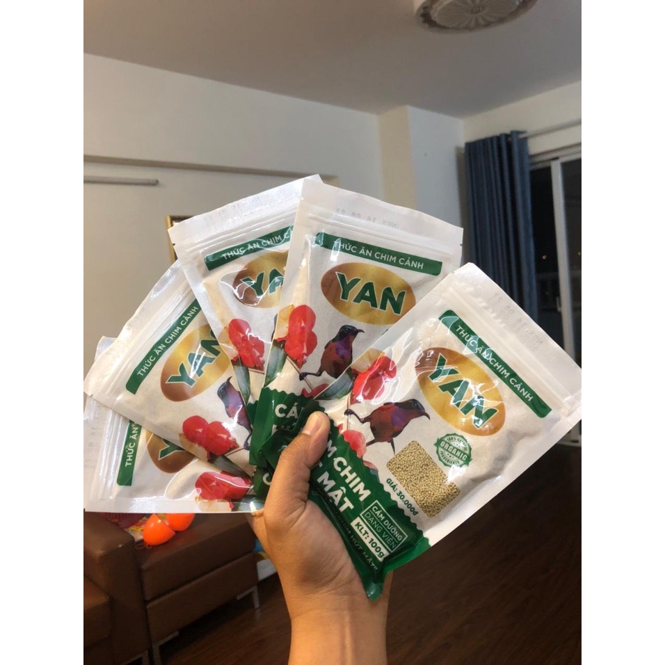 Cám chim hút mật Yan thời hạn sử dụng 1 năm