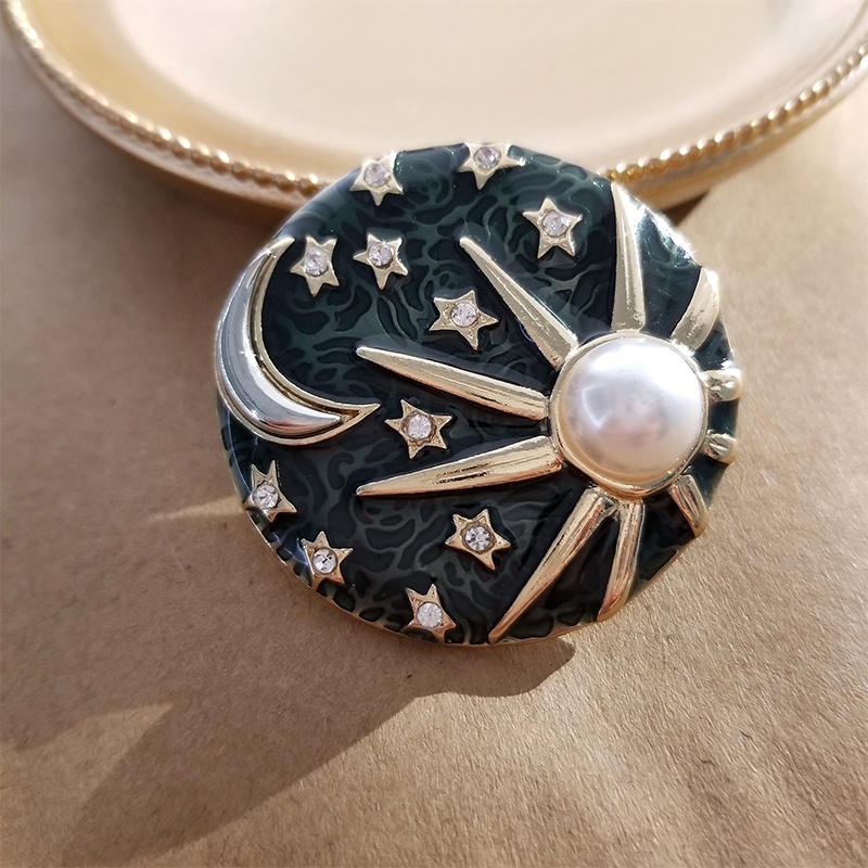 Retro Forest Pearl Sun Enamel Lapel Pins Moon Star Badge Brooches Jewelry for Backpack Girls Women Clothes