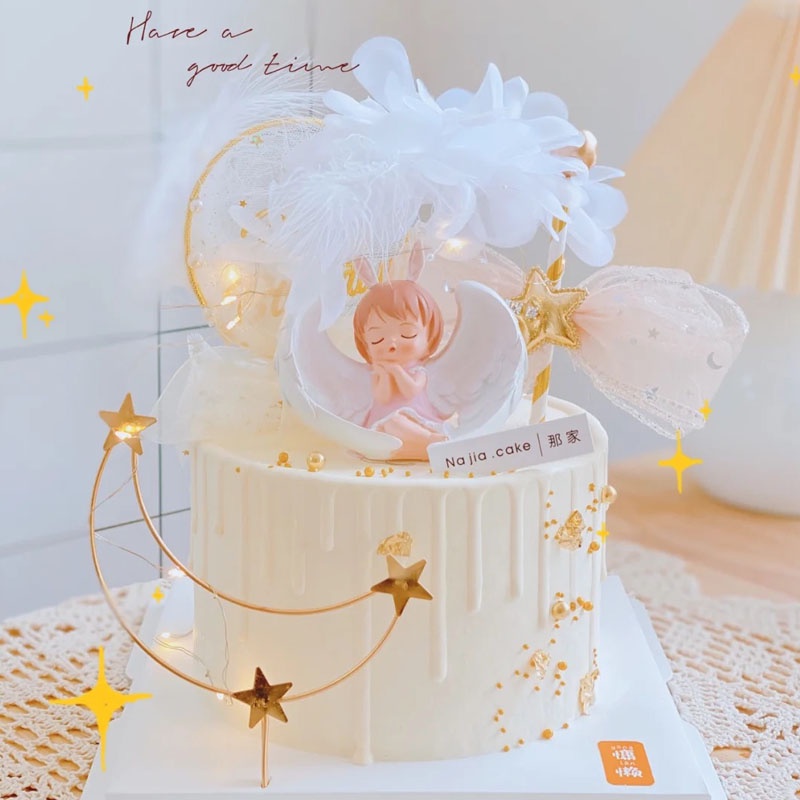 Trang trí bé gái thiên thần có cánh nhỏ - váy hồng