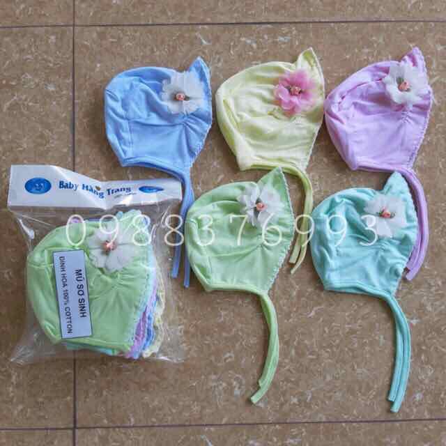 (1 chiếc) Mũ cotton sơ sinh bèo đính hoa dây buộc Baby Hằng Trang cho bé từ 0-3 tháng