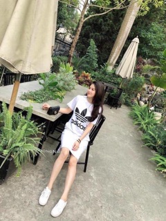 Váy dáng thể thao