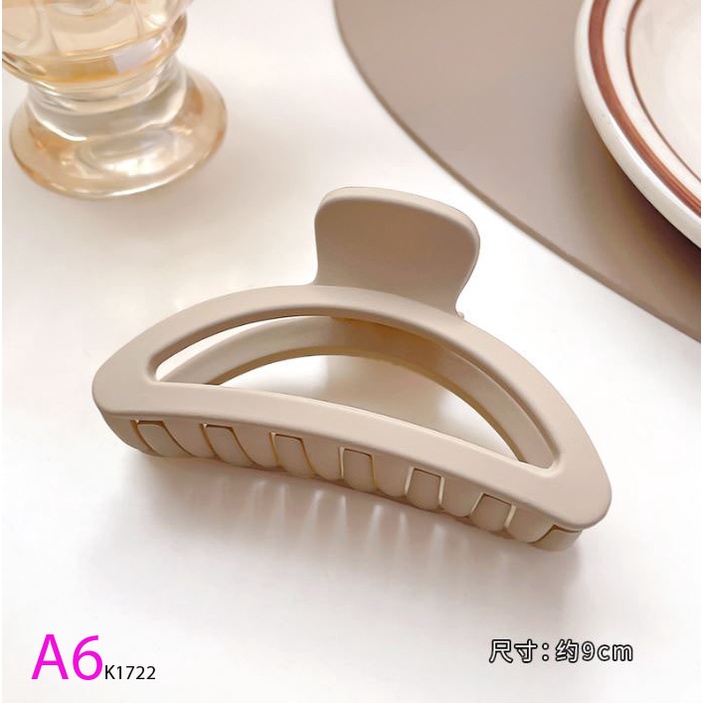 Kẹp tóc càng cua nhiều kiểu màu socola phong cách sang trọng Orin K1722