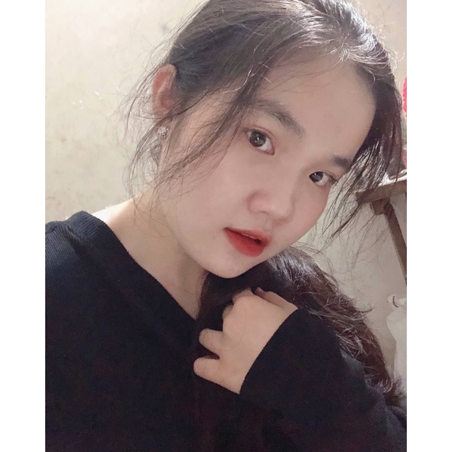 Bông tai tròn đính đá