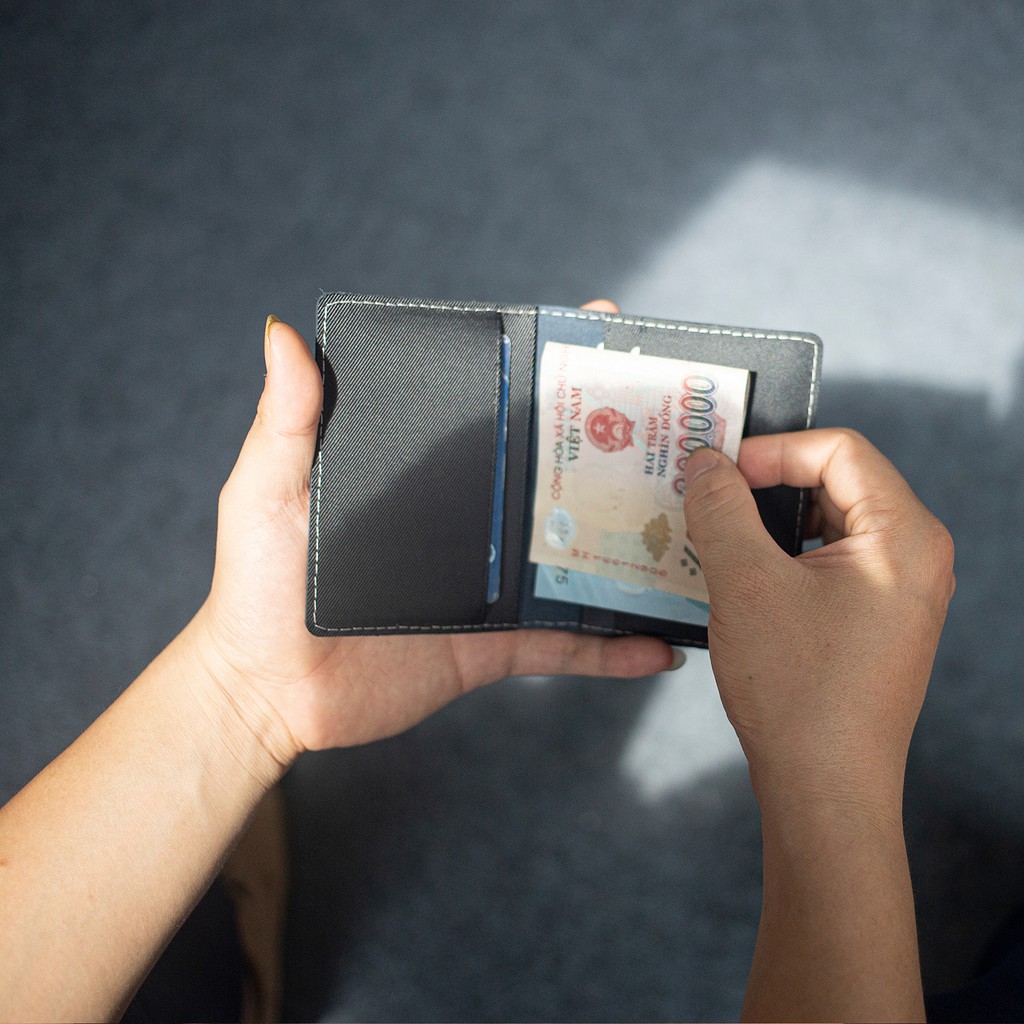 Ví đựng thẻ da bò V131, ví namecard da thật nhỏ gọn, bảo hành 12 tháng